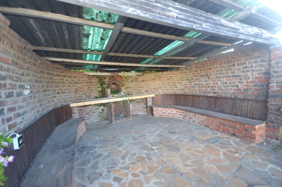 To Let 4 Bedroom Property for Rent in Berea Eastern Cape